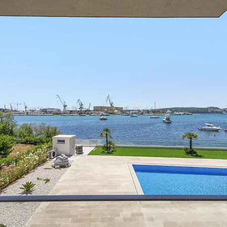 Royal Dutch At Sea Apartment Trogir